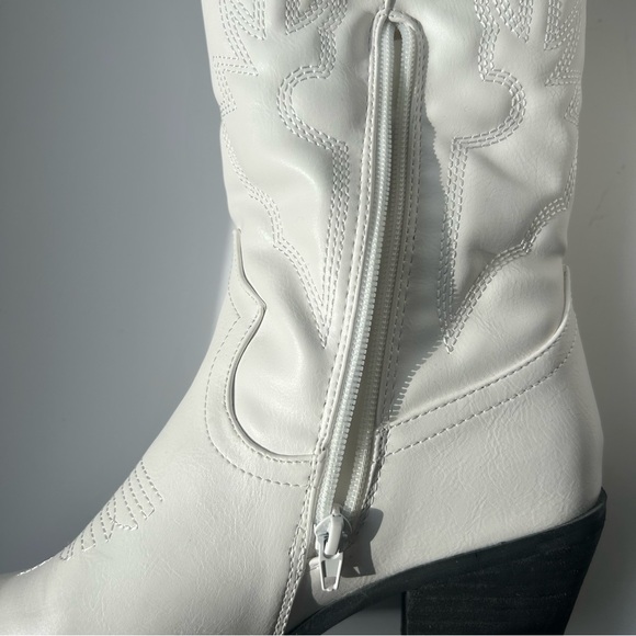 THERAPY Clayton Boots White (Women Size 7 M) by PRINCESS POLLY - Picture 8 of 11